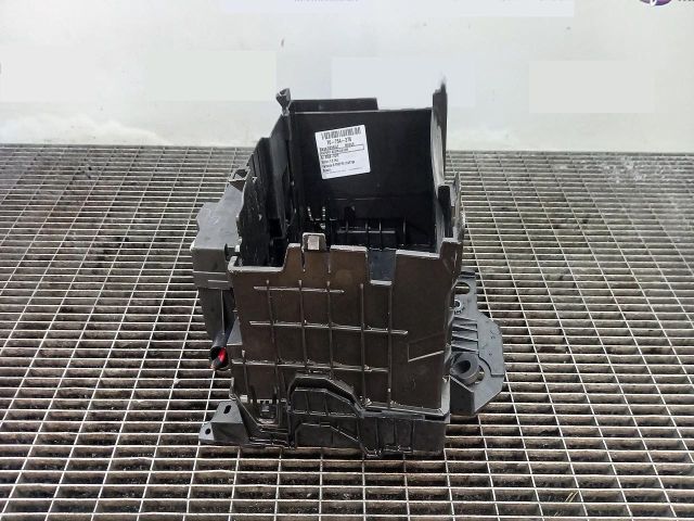 bontott RENAULT MODUS Akkumulátor Tartó