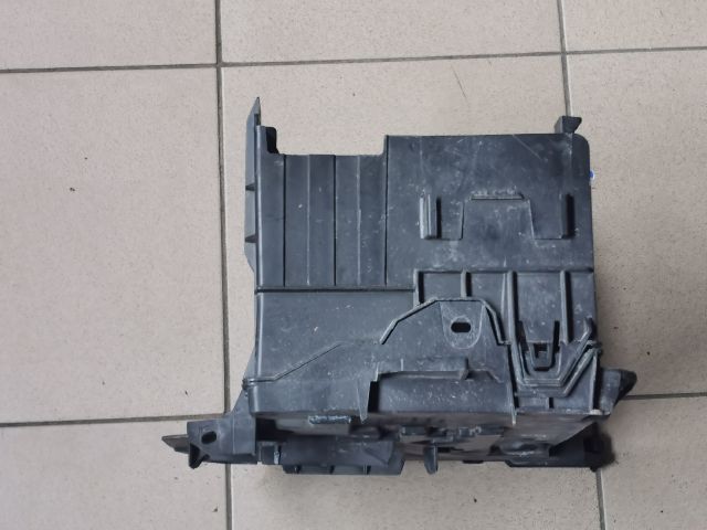bontott RENAULT MODUS Akkumulátor Tartó