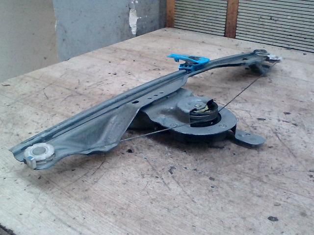 bontott RENAULT MODUS Bal első Ablakemelő Szerkezet (Elektromos)