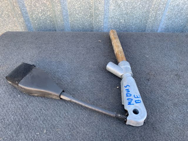 bontott RENAULT MODUS Bal első Biztonsági Öv Csat