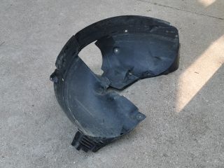 bontott RENAULT MODUS Bal első Dobbetét (Kerékjárati, Műanyag)