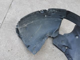 bontott RENAULT MODUS Bal első Dobbetét (Kerékjárati, Műanyag)