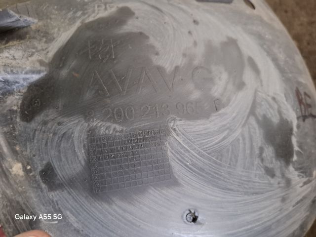 bontott RENAULT MODUS Bal első Első Dobbetét (Kerékjárati, Műanyag)