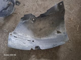 bontott RENAULT MODUS Bal első Első Dobbetét (Kerékjárati, Műanyag)