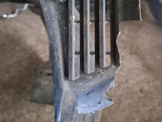 bontott RENAULT MODUS Bal első Első Dobbetét (Kerékjárati, Műanyag)