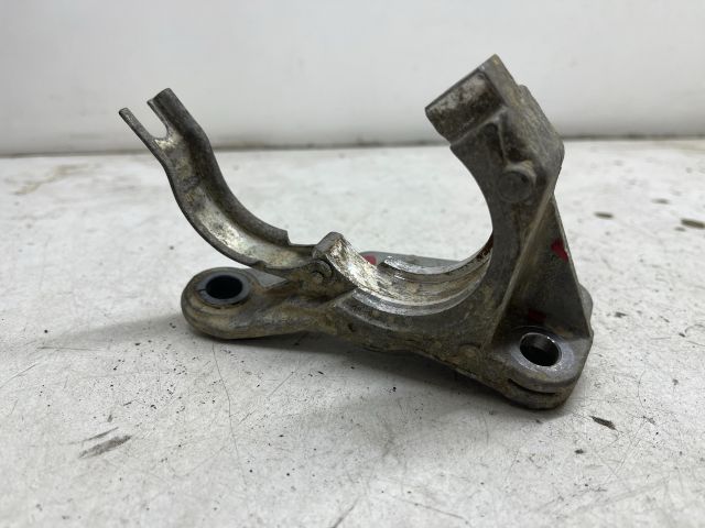 bontott RENAULT MODUS Bal első Féltengely Tartó