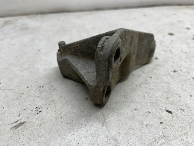 bontott RENAULT MODUS Bal első Féltengely Tartó