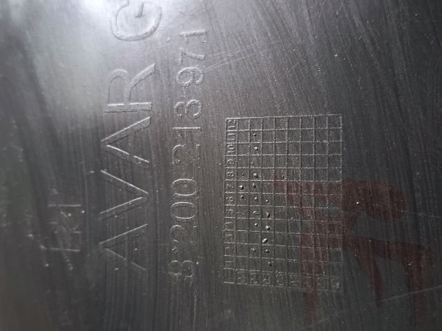 bontott RENAULT MODUS Bal első Hátsó Dobbetét (Kerékjárati, Műanyag)