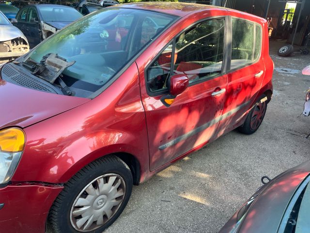 bontott RENAULT MODUS Bal első Hossznyúlvány