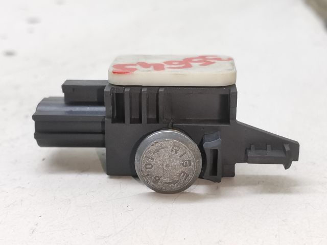 bontott RENAULT MODUS Bal első Oldal Ütközés Érzékelő