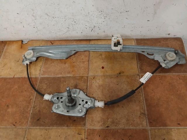 bontott RENAULT MODUS Bal hátsó Ablakemelő Szerkezet (Mechanikus)