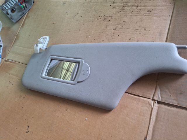 bontott RENAULT MODUS Bal Napellenző