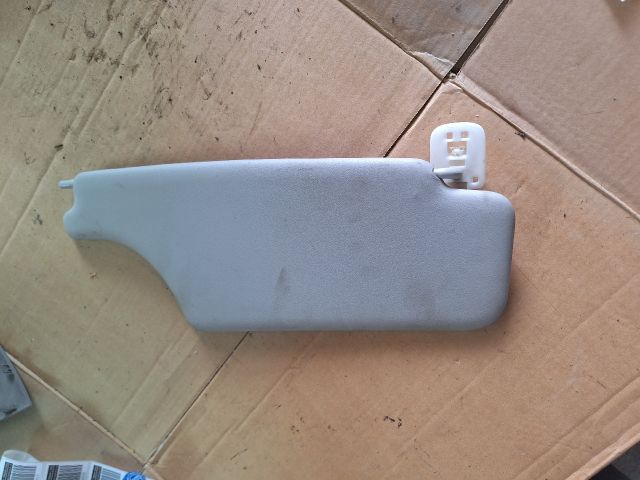 bontott RENAULT MODUS Bal Napellenző