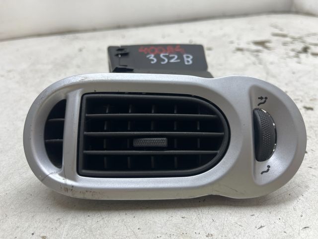 bontott RENAULT MODUS Bal Szellőző