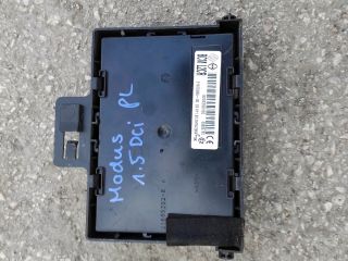 bontott RENAULT MODUS Biztosítéktábla Utastér