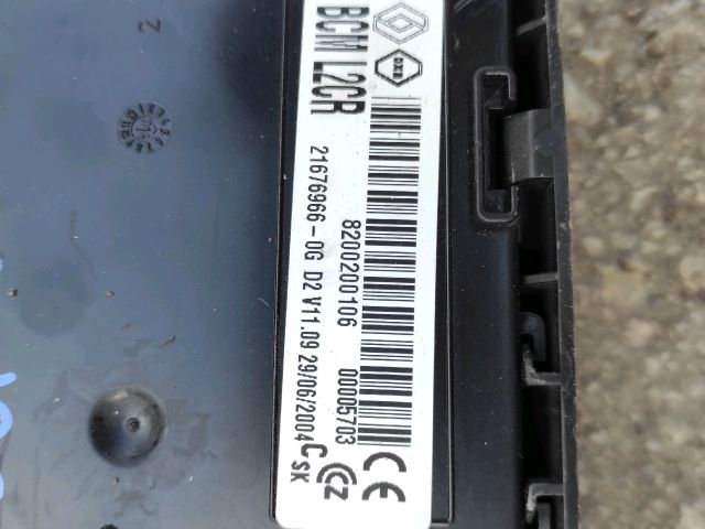 bontott RENAULT MODUS Biztosítéktábla Utastér