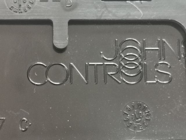 bontott RENAULT MODUS Biztosítéktábla Utastér