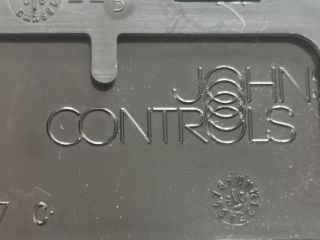 bontott RENAULT MODUS Biztosítéktábla Utastér