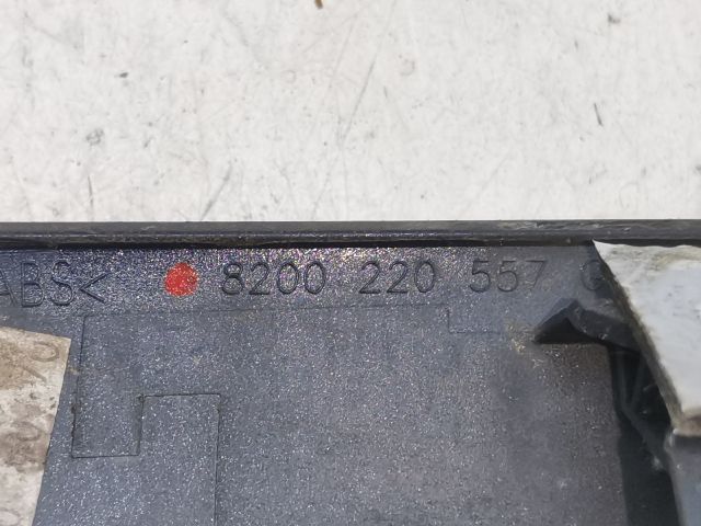 bontott RENAULT MODUS Csomagtérajtó Díszléc