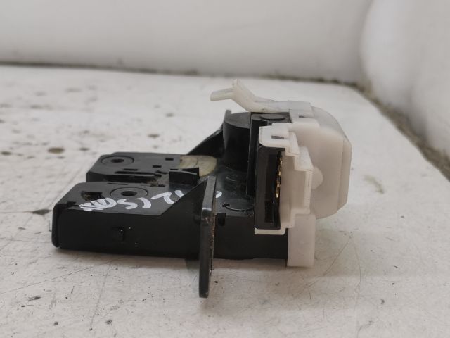 bontott RENAULT MODUS Csomagtérajtó Zárszerkezet