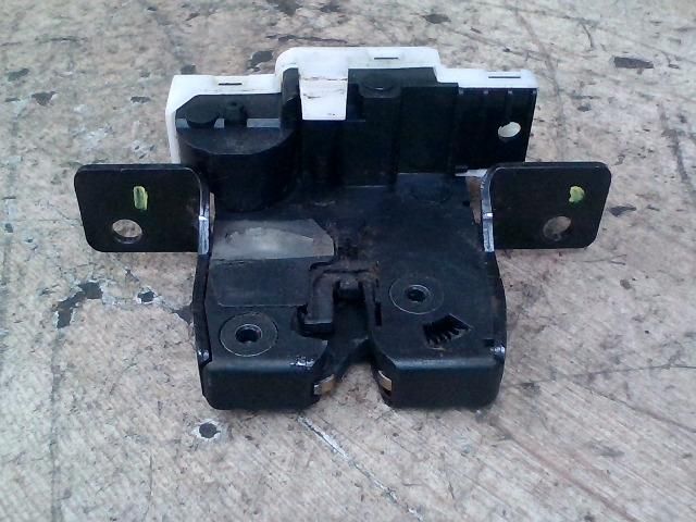 bontott RENAULT MODUS Csomagtérajtó Zárszerkezet