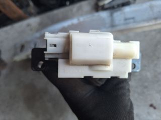 bontott RENAULT MODUS Csomagtérajtó Zárszerkezet