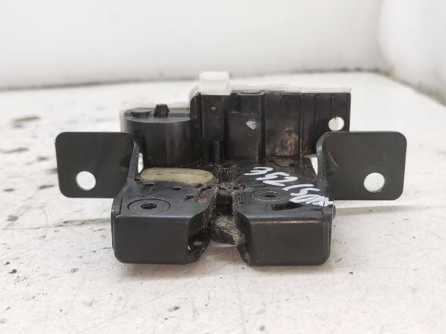 bontott RENAULT MODUS Csomagtérajtó Zárszerkezet