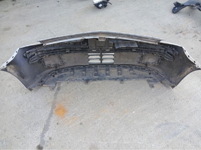 bontott RENAULT MODUS Első Lökhárító (Részeivel)