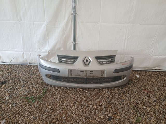bontott RENAULT MODUS Első Lökhárító (Részeivel)