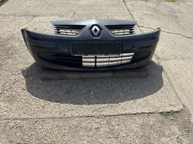 bontott RENAULT MODUS Első Lökhárító (Részeivel)