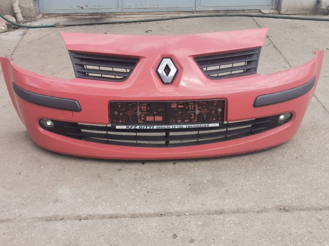 bontott RENAULT MODUS Első Lökhárító (Részeivel)
