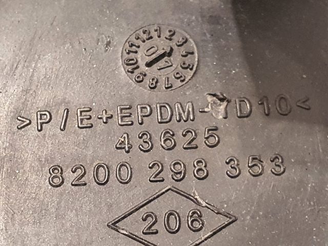 bontott RENAULT MODUS Első Vonószem Burkolat