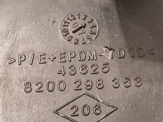 bontott RENAULT MODUS Első Vonószem Burkolat