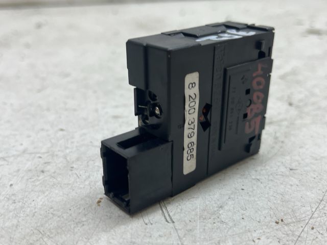 bontott RENAULT MODUS Fényszórómagasság Állító Kapcsoló