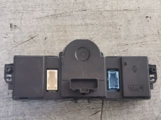 bontott RENAULT MODUS Fűtéskapcsoló (digit klímás)