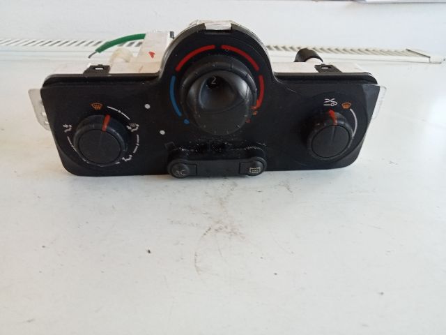 bontott RENAULT MODUS Fűtéskapcsoló (manuális klímás)