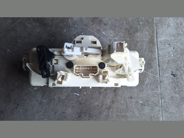 bontott RENAULT MODUS Fűtéskapcsoló (Nem klímás)