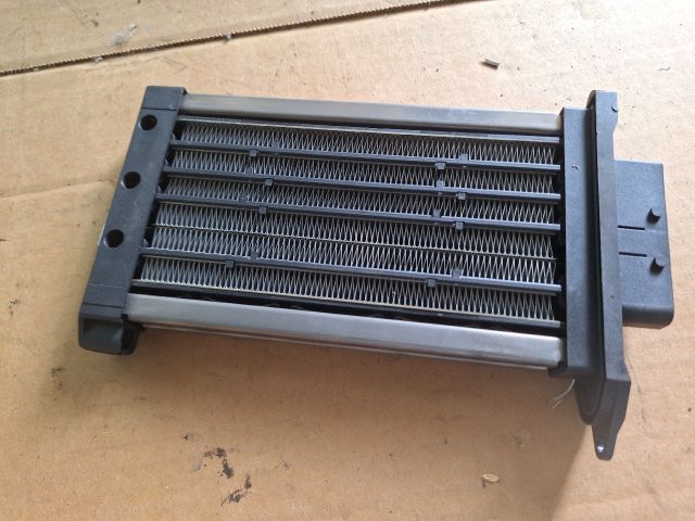 bontott RENAULT MODUS Fűtőradiátor (Elektromos)