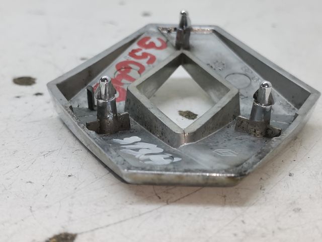 bontott RENAULT MODUS Hátsó Embléma