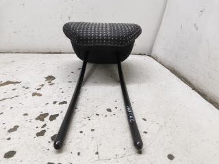 bontott RENAULT MODUS Hátsó középső Fejtámla