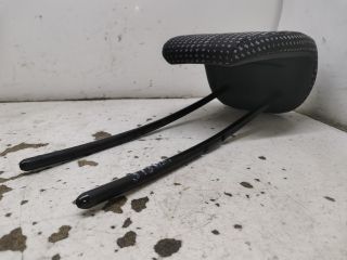 bontott RENAULT MODUS Hátsó középső Fejtámla