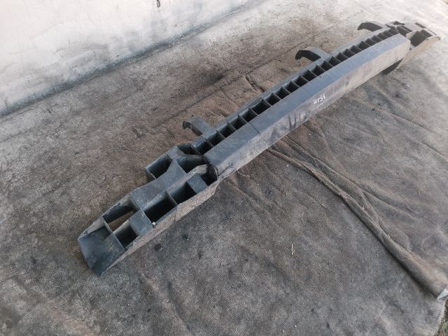 bontott RENAULT MODUS Hátsó középső Lökhárító Tartó (Műanyag)