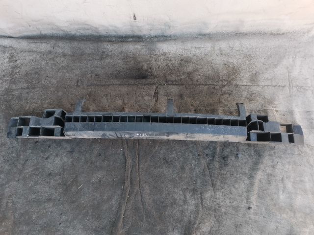 bontott RENAULT MODUS Hátsó középső Lökhárító Tartó (Műanyag)