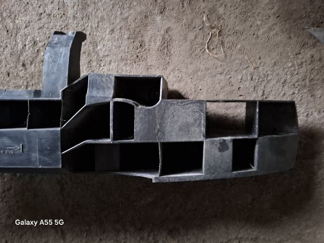 bontott RENAULT MODUS Hátsó Lökhárító Merevítő (Fém)