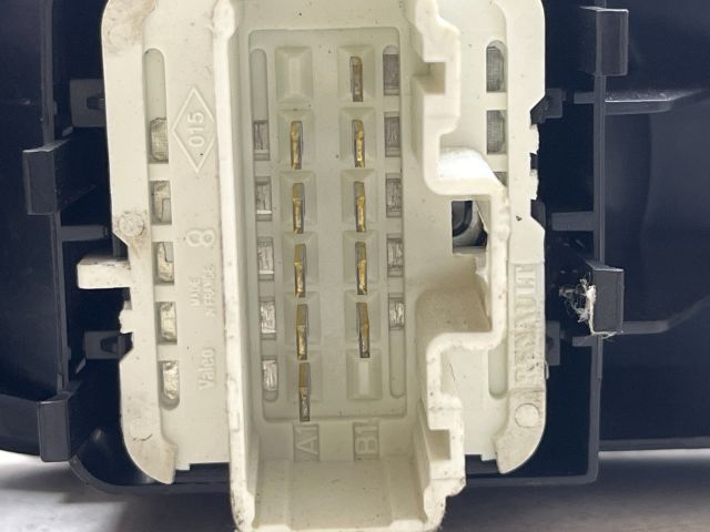 bontott RENAULT MODUS Jobb első Ablakemelő Kapcsoló