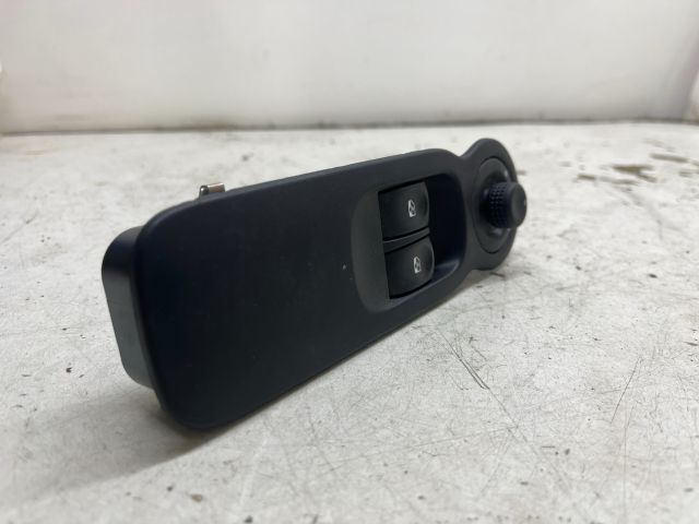 bontott RENAULT MODUS Jobb első Ablakemelő Kapcsoló