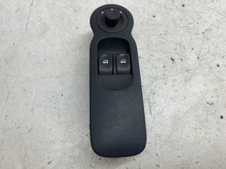 bontott RENAULT MODUS Jobb első Ablakemelő Kapcsoló