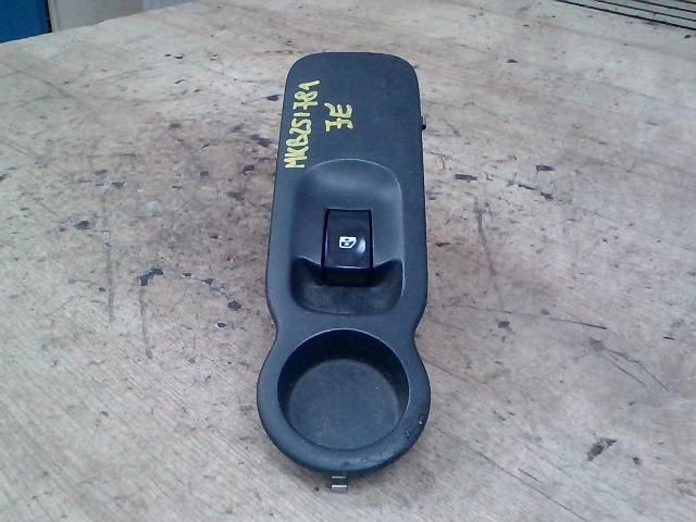 bontott RENAULT MODUS Jobb első Ablakemelő Kapcsoló