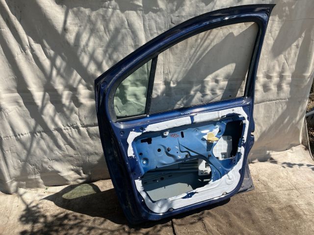 bontott RENAULT MODUS Jobb első Ajtó (Üres lemez)