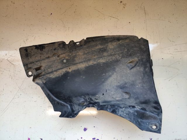 bontott RENAULT MODUS Jobb első Első Dobbetét (Kerékjárati, Műanyag)